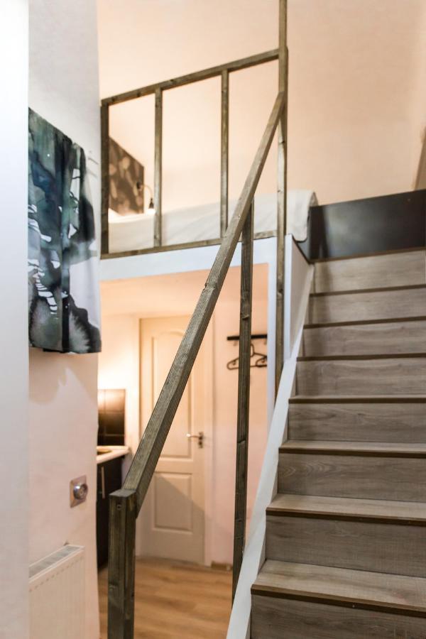 Modern Budget Lofts In The City Centre Budapest Exterior photo